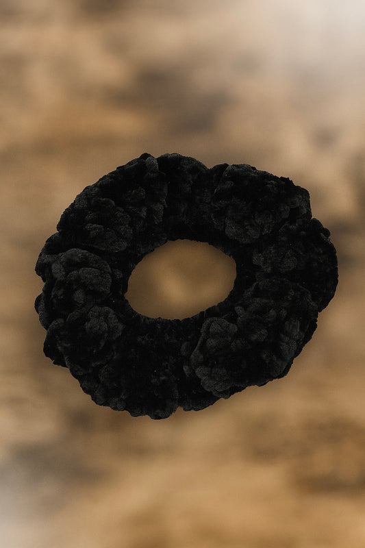 Black scrunchie
